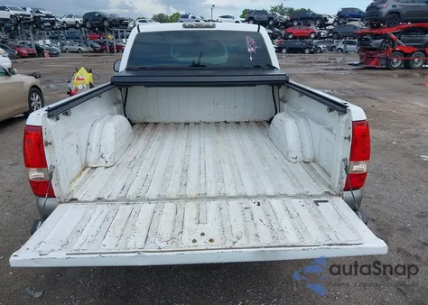 2001 Chevrolet Silverado 1500 из США, поврежденный, VIN 1GCEC14W01Z239000